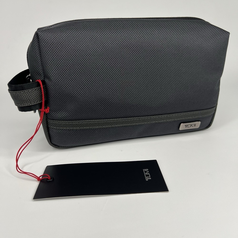 TUMI Travel Kit Medium Accessory Pouch Seal Grey