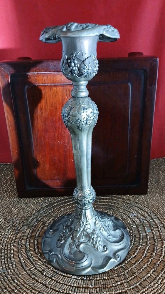 Vintage Godinger Silver Plated 8.5/8" Candlestick Baroque Grape Motif