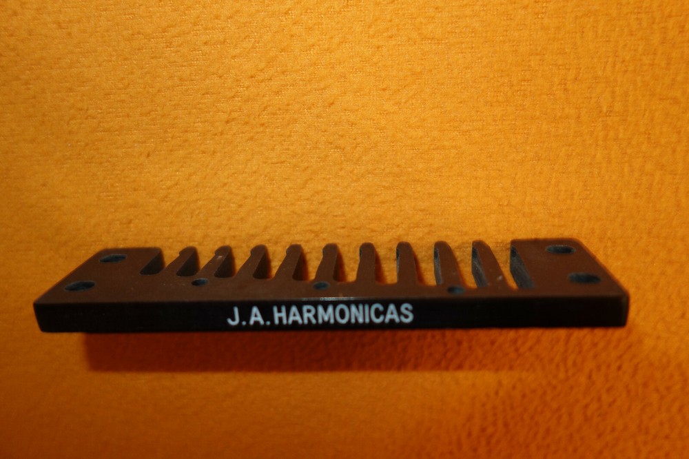 New MARINE BAND DELUXE HARMONICA Joel Andersson Basic Reedwork Performance Comb