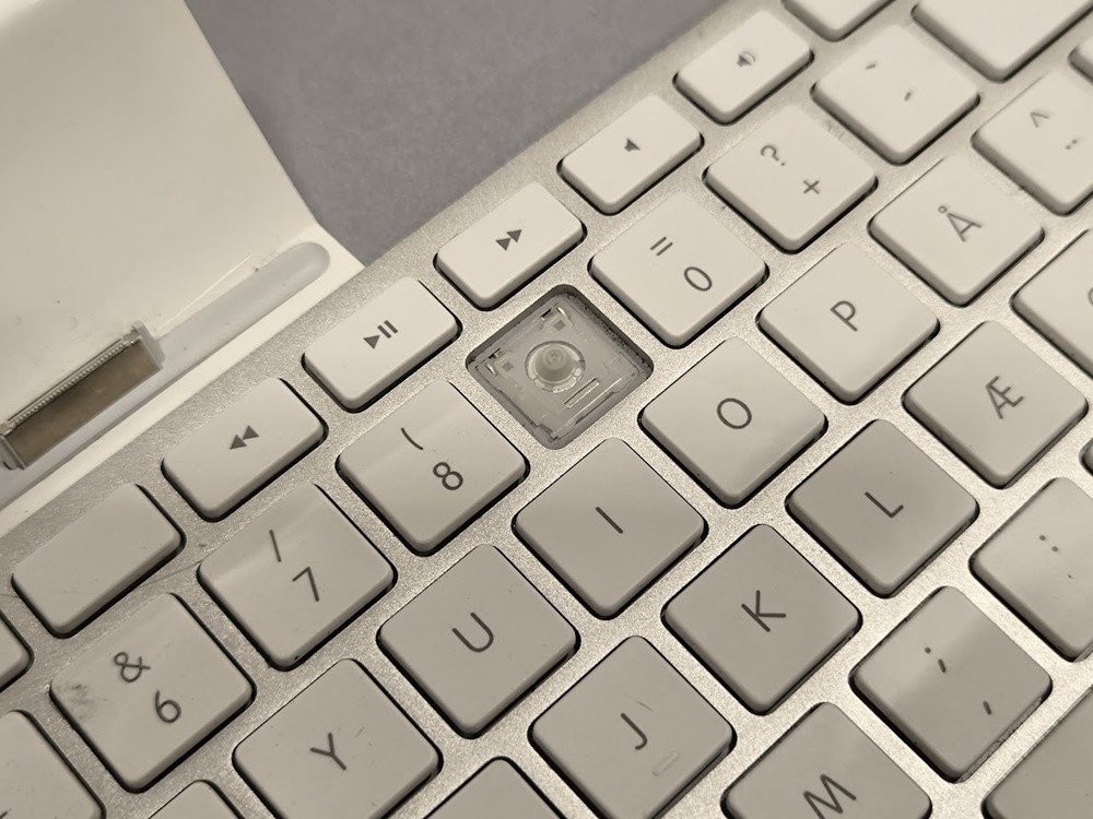 Apple A1359 Wireless Keyboard - Not Tested