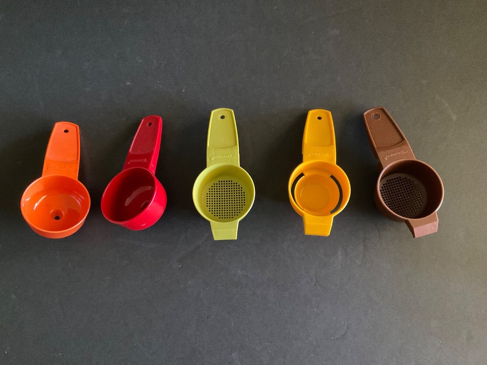 Tupperware Fall Colors Gadgets 2 sifter/strainers, egg separator, 2 funnels