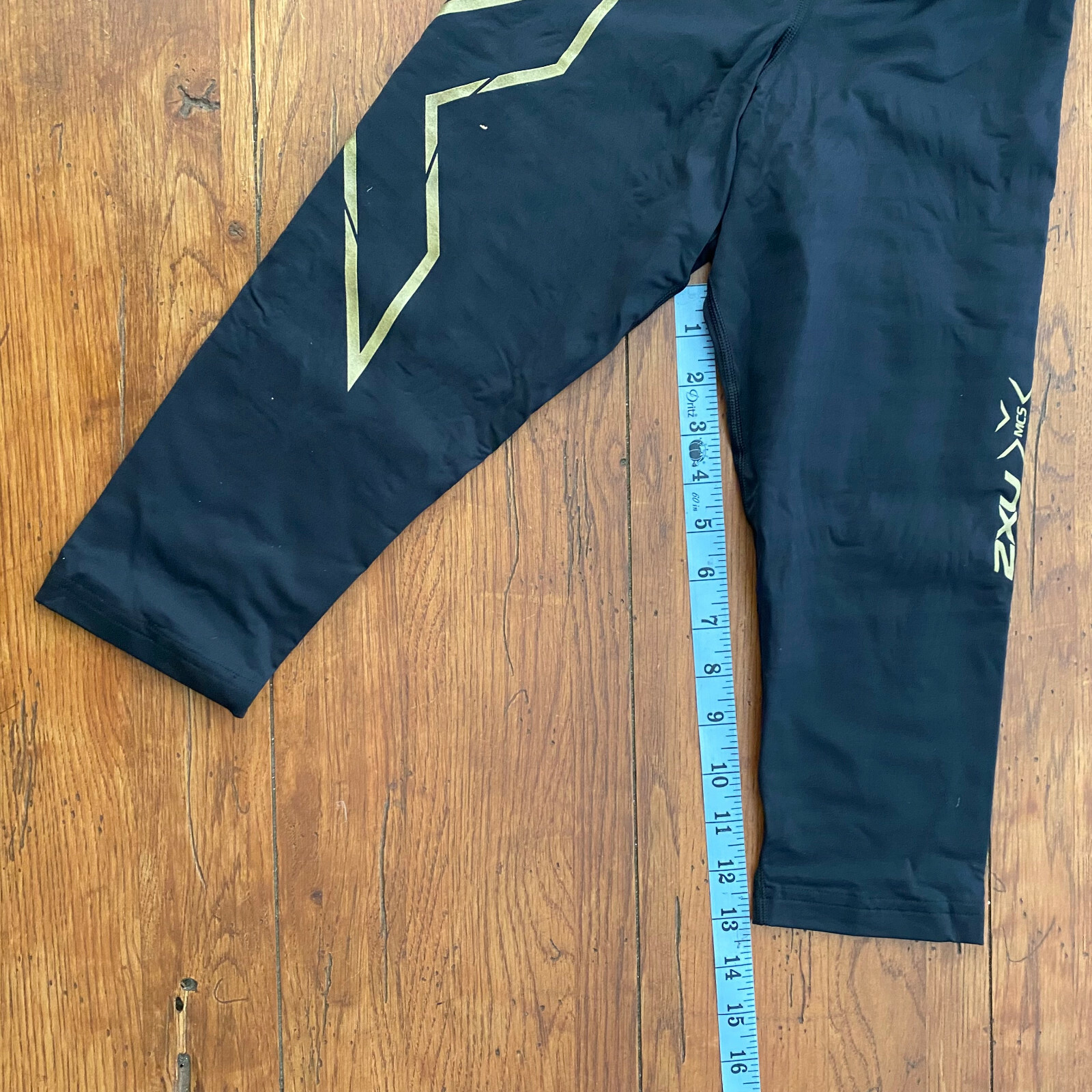 2XU Women's XS 3/4 Tights MCS Thermal Elite Alpine Compression Black/Gold Capri