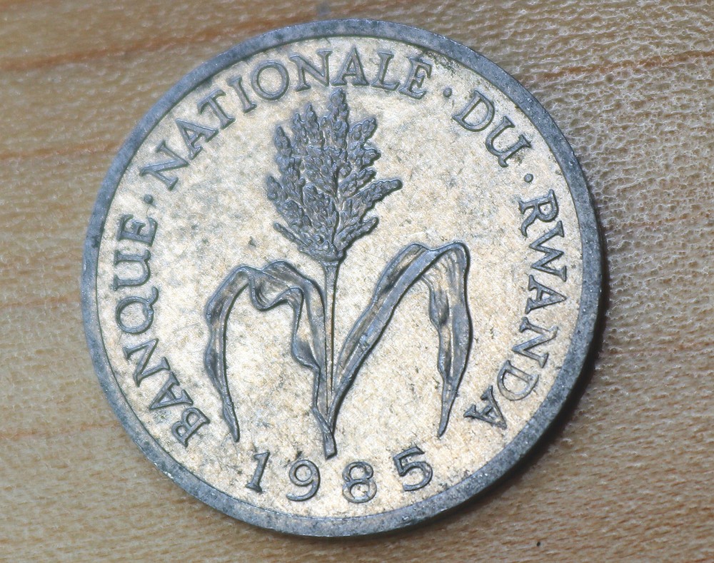 1985 Rwanda 1 Franc Millet Flower