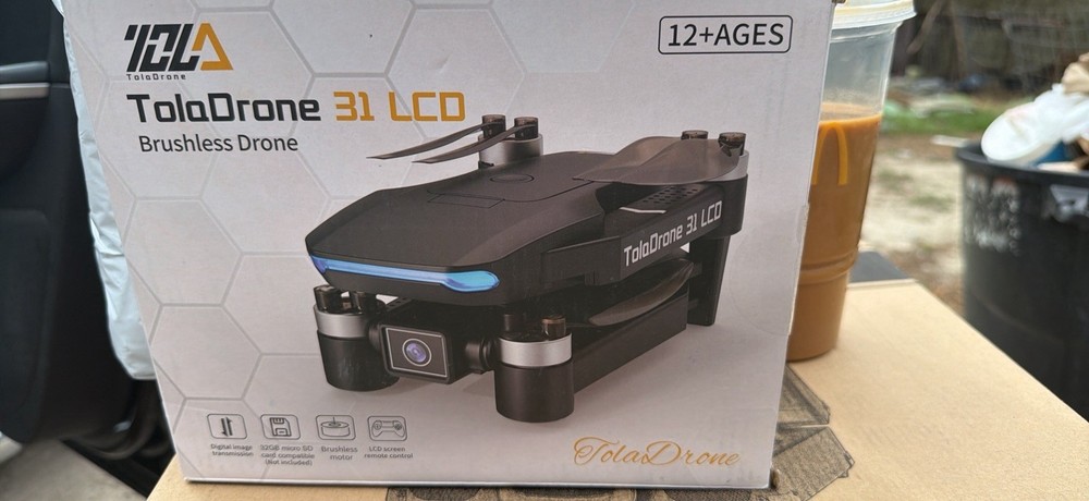 Toladrone TD31LCD RC Drone with LCD Screen, Foldable for Beginners...