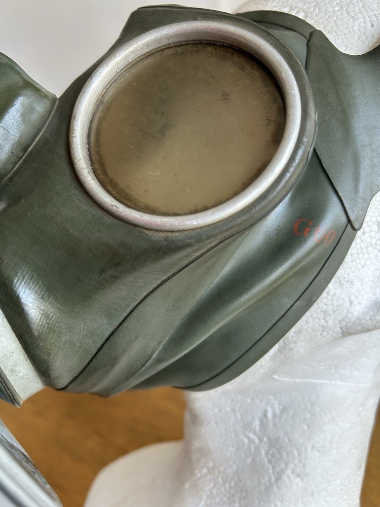 WW2 VM40 German Gas Mask