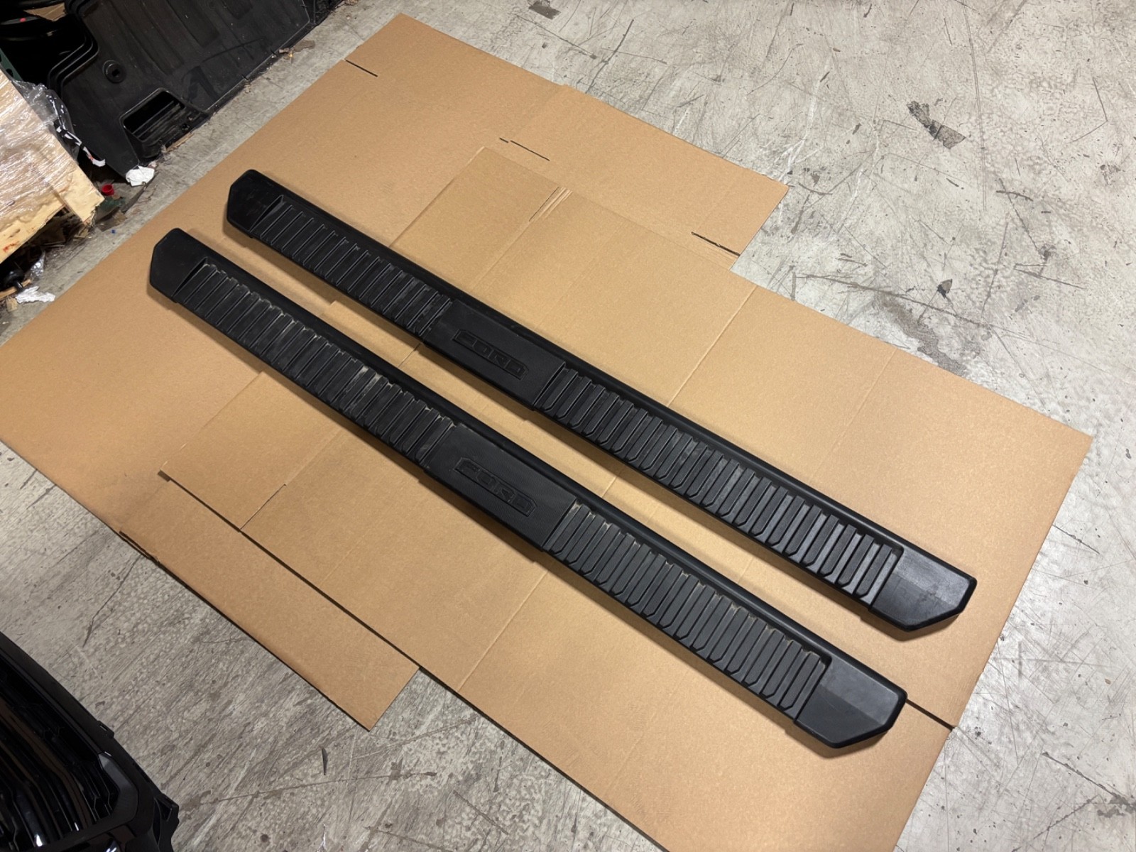New Take Off OEM Ford F250 F350 F450 17-24 Running Boards CREW CAB Boards only