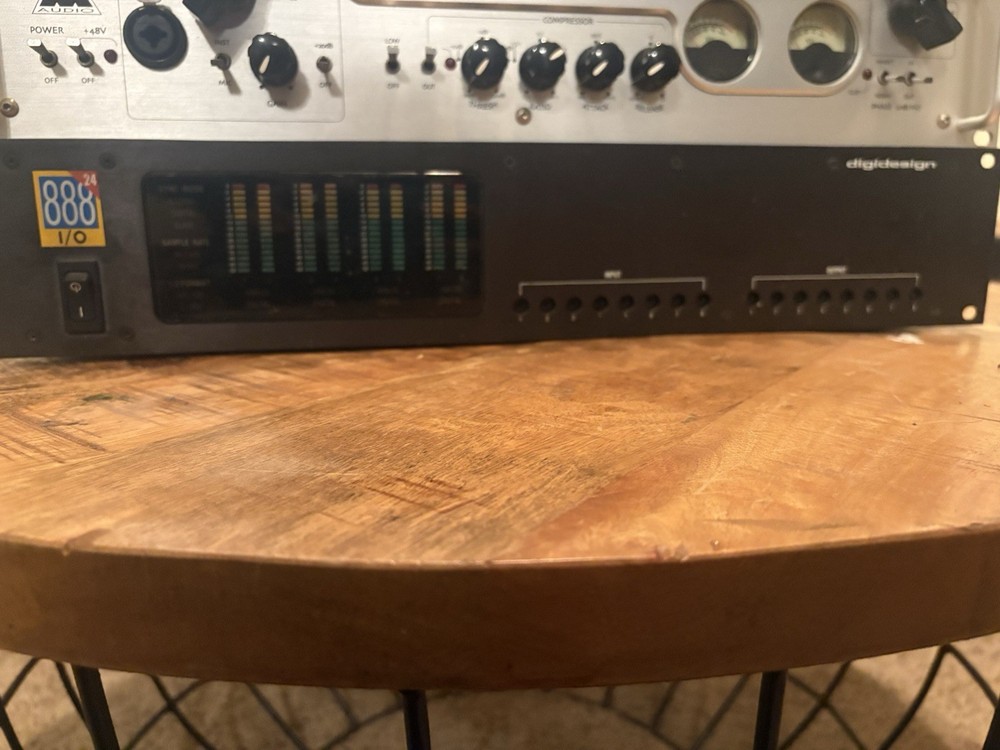 Interface/Preamp/Compressor Outboard Pack