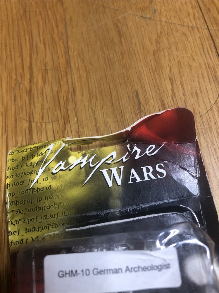Vampire Wars GHM-10 German Archeologist