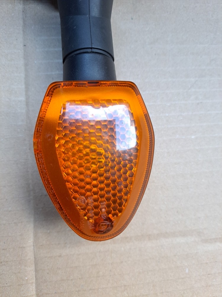 Suzuki gsr750 front left indicator