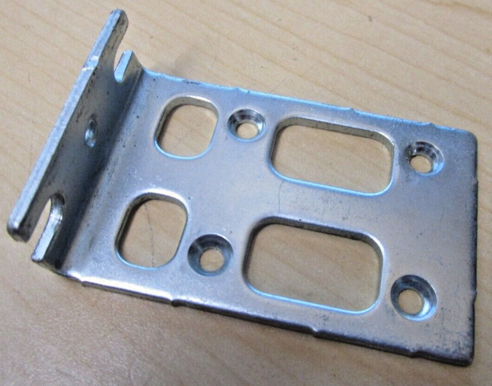 CISCO RACK MOUNT BRACKET 700-01170 02 AO SS1