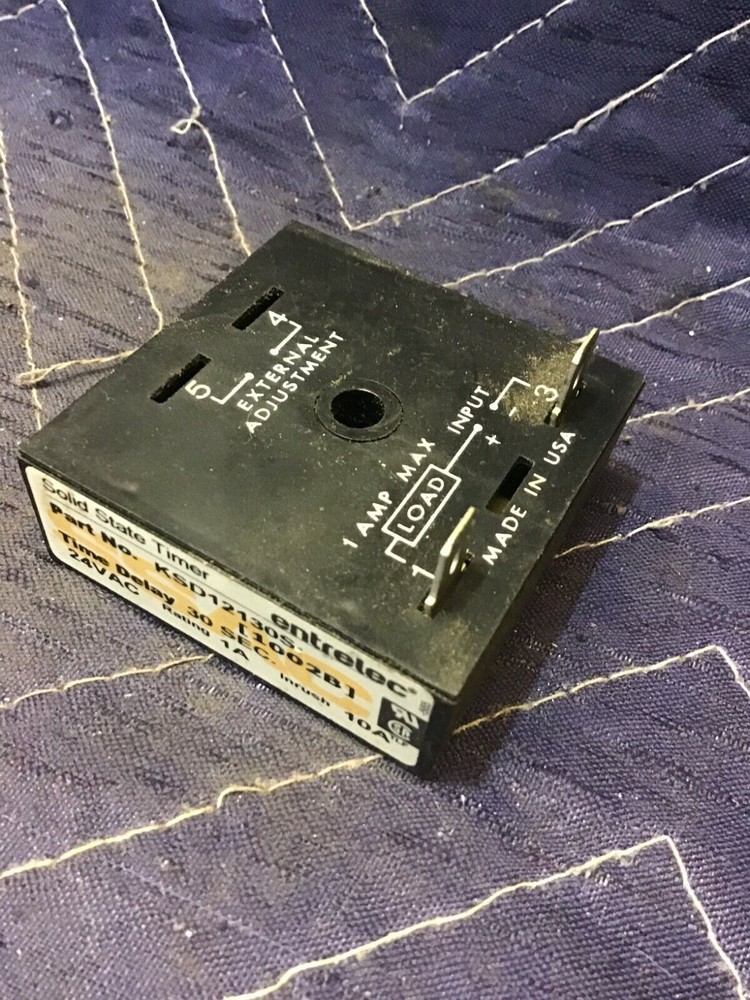 Entrelec KSD12130S Solid State Timer Black 1 Amp 24VAC TD 30Sec - Used