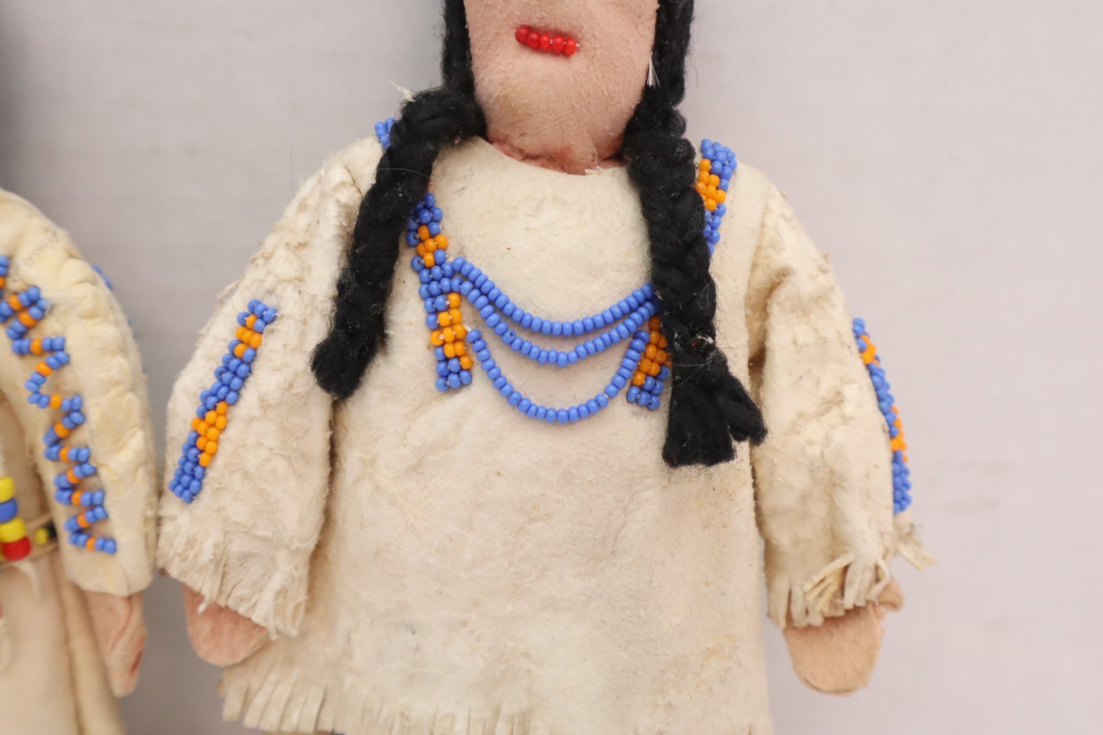 SET 2 VTG Native American Dolls Beaded Sioux Indian W Leather Couple Fridge 7"