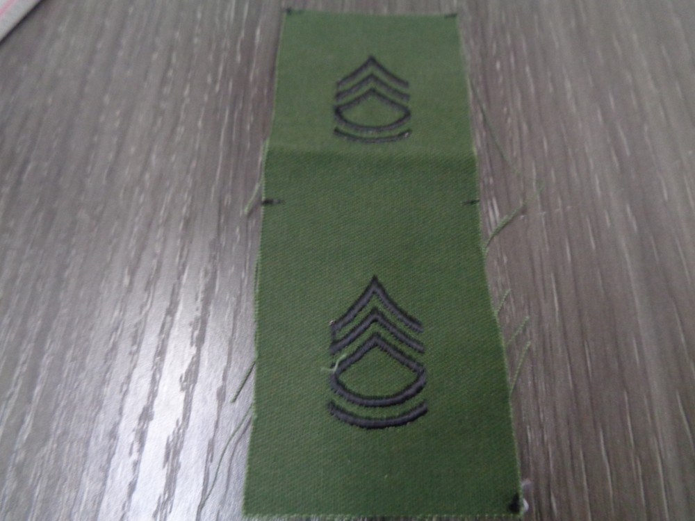 WOODLAND OD GREEN US ARMY Sergeant First Class COLLAR DEVICE PATCH NEW SFC X2
