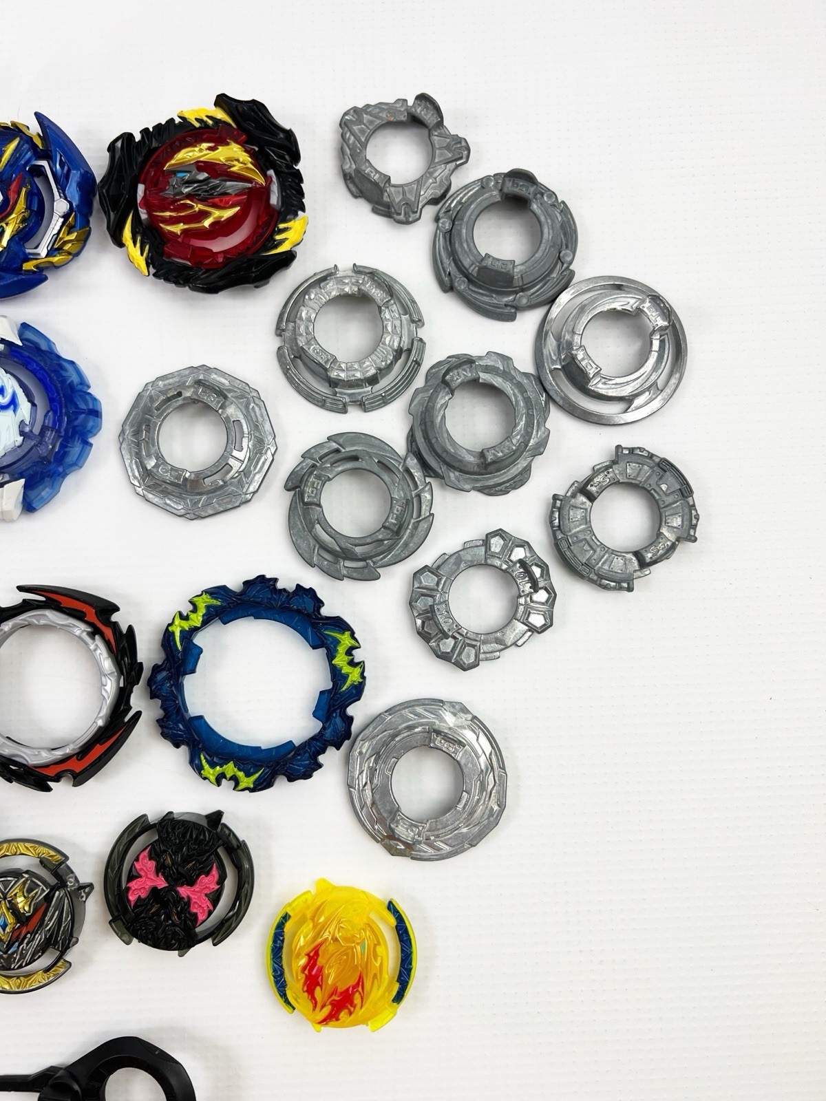Large Lot of 30+ Beyblades Many Pieces Tops Parts Metal Cords Launchers HASBRO
