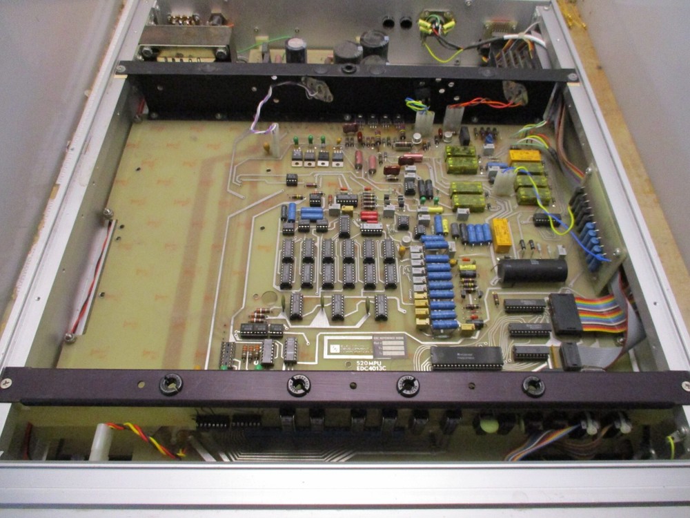 EDC Model 521 Programmable DC Calibrator Untested For Parts Only [18-.5]