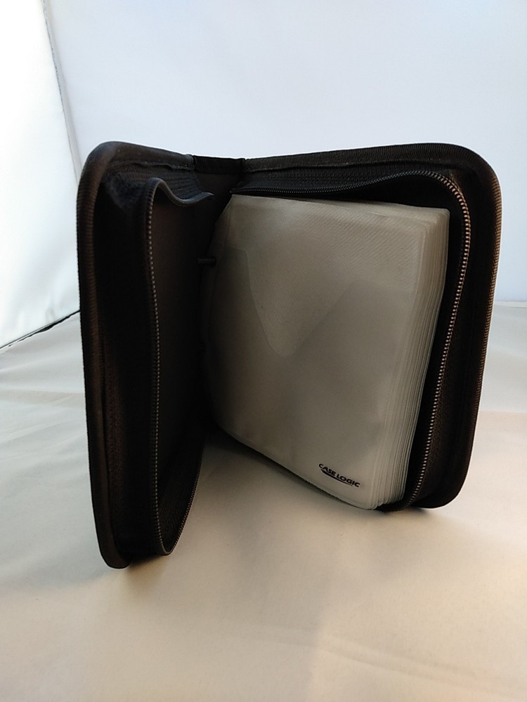 Vintage Case Logic CD/DVD Case Wallet - 12 Capacity Wallet