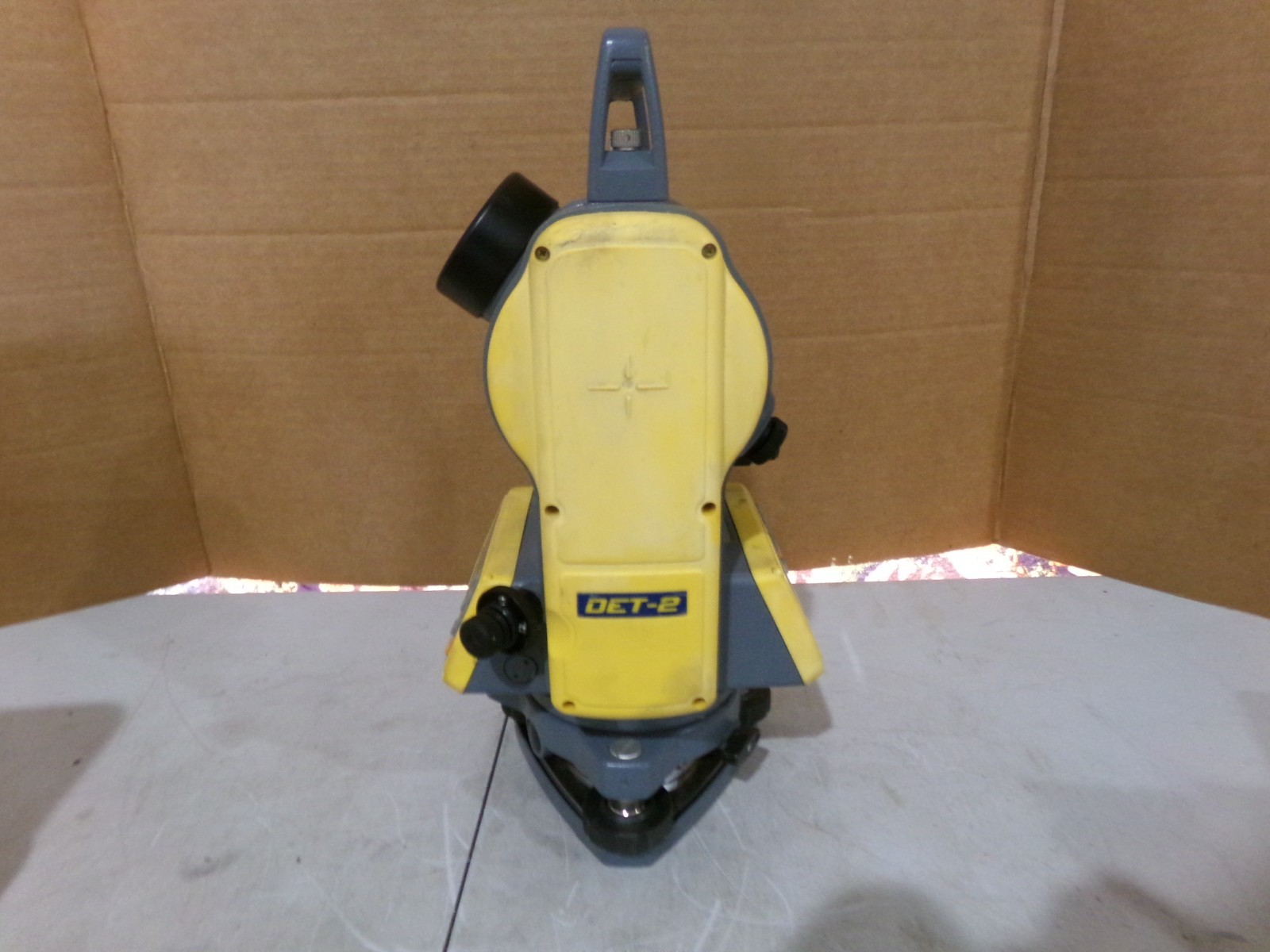 SPECTRA PRECISION DET-2 THEODOLITE WITH CASE