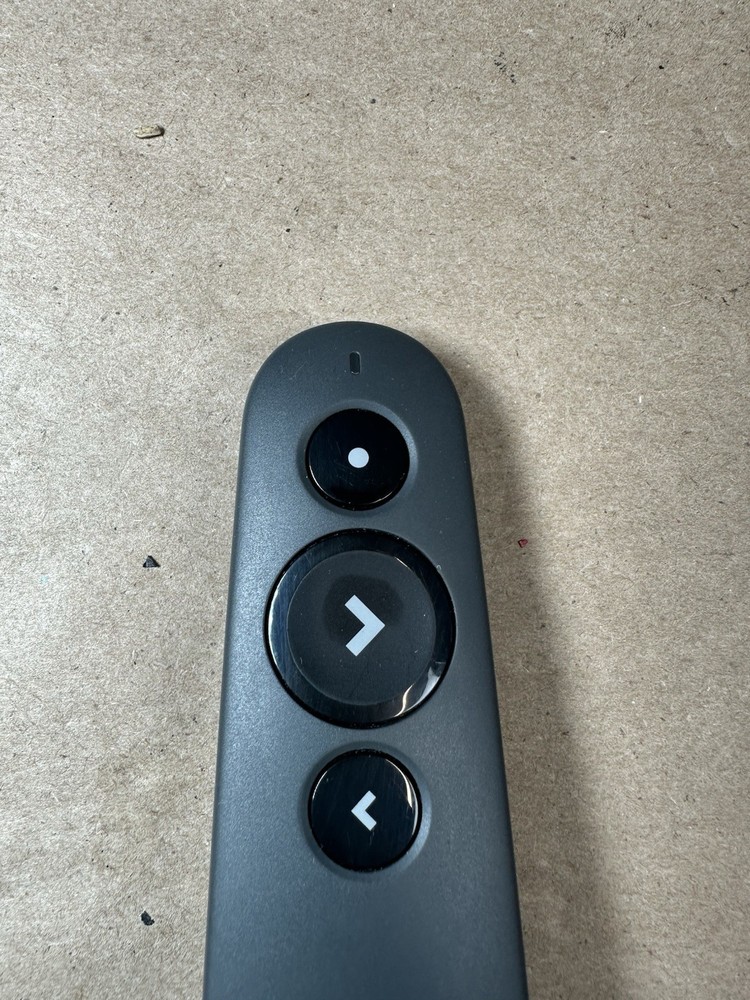Logitech Presentation Remote Laser Pointer w USB Receiver Dongle! ~ Works Great!