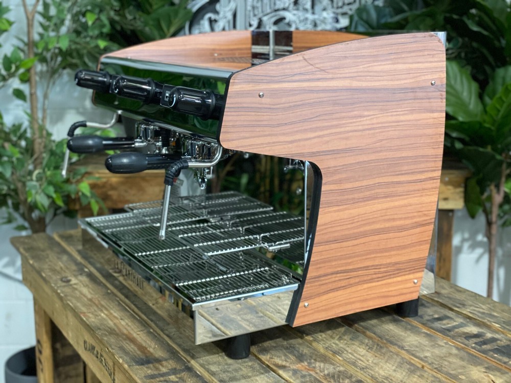 CARIMALI PRATICA E2 2 GROUP NEW STAINLESS & TIMBER SIDES ESPRESSO COFFEE MACHINE