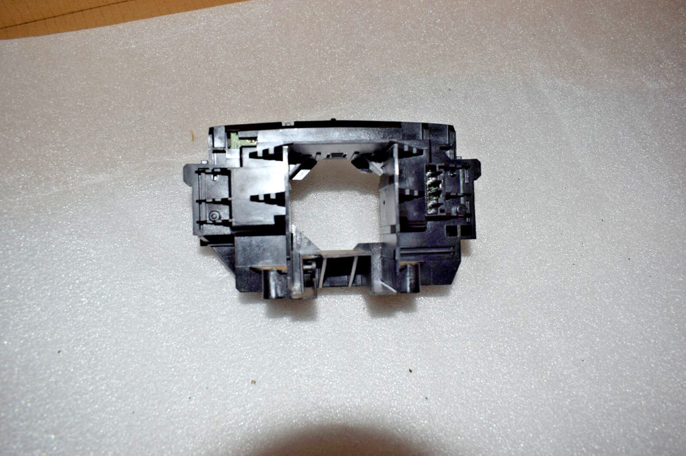 Freelander 2 steering column Rotary coupler housing bracket LR025887