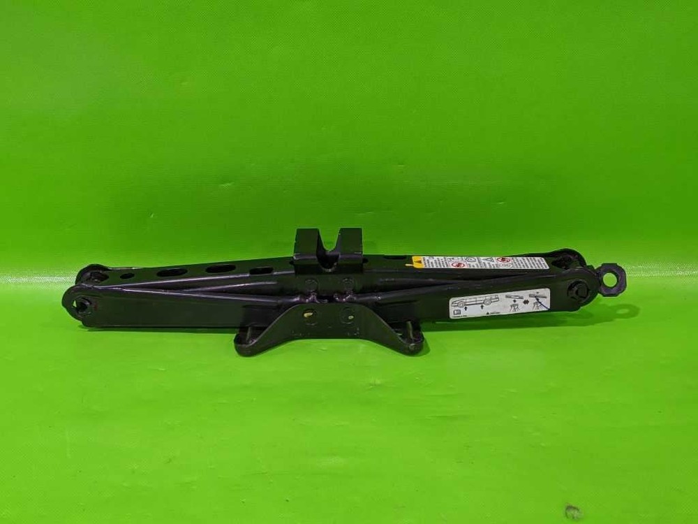 12 TERRAIN EMERGENCY ROADSIDE JACK OEM 4022-46