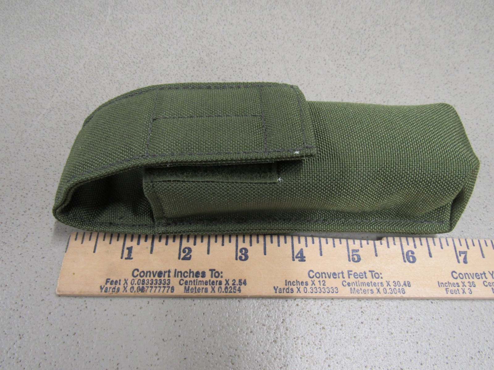 Old Gen Eagle OD Green Suppressor Pouch w/ Alice Clip Flashlight Pouch NOS