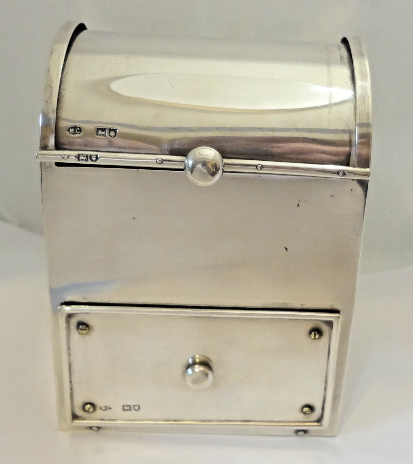 1902 William Comyns (London) Lined Sterling Silver Jewelry Ormolu Casket Box