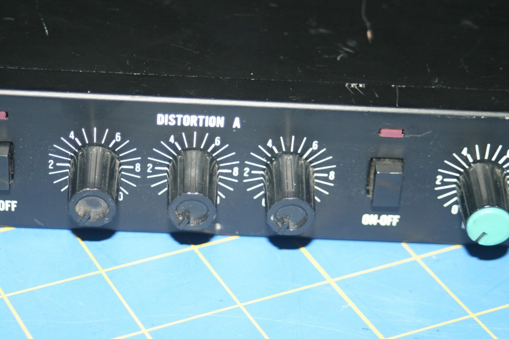 Washburn WSR-42 STACK IN A RACK Multi Stage Distortion Effects