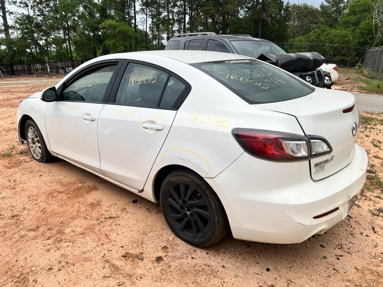 MAZDA 3 2012 Fuse Box Cabin 104831471