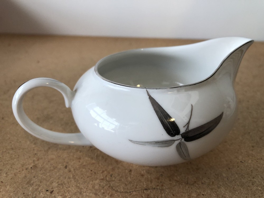 SANGO CREAMER SASA CHINA NO CHIPS OR CRACKS