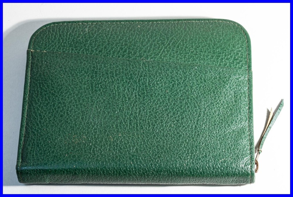 1950s Unbranded Green Leather Folder With Zipper For Notes With Ring Binder