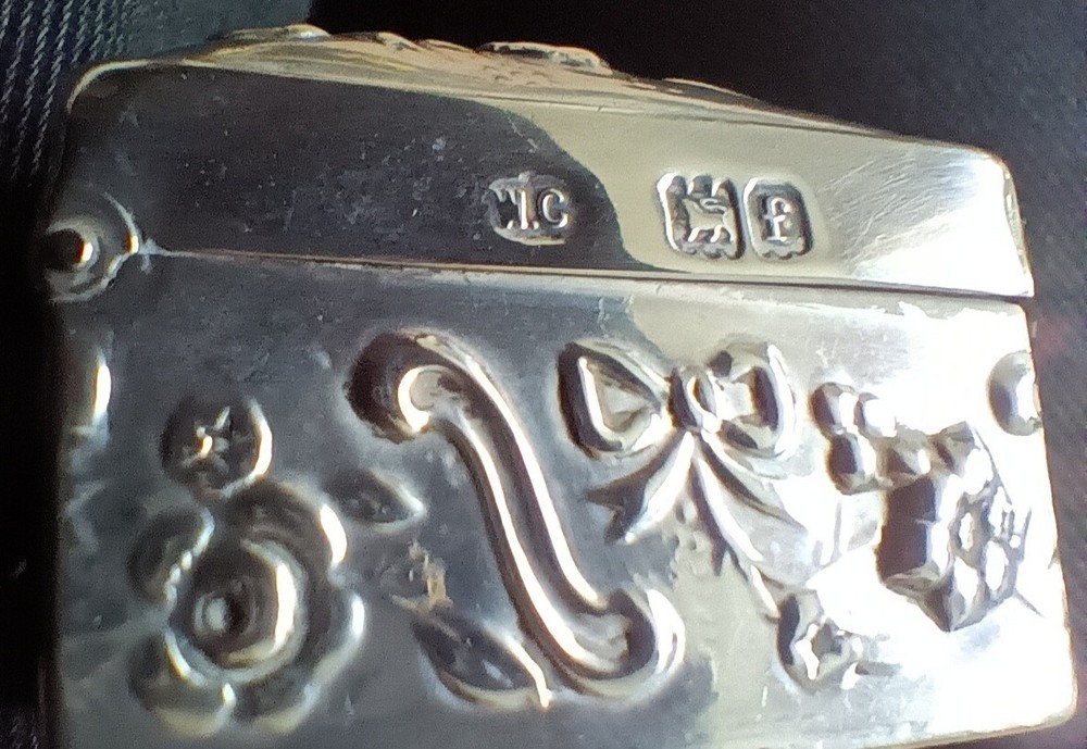 1901 William Comyns Silver Ring Box