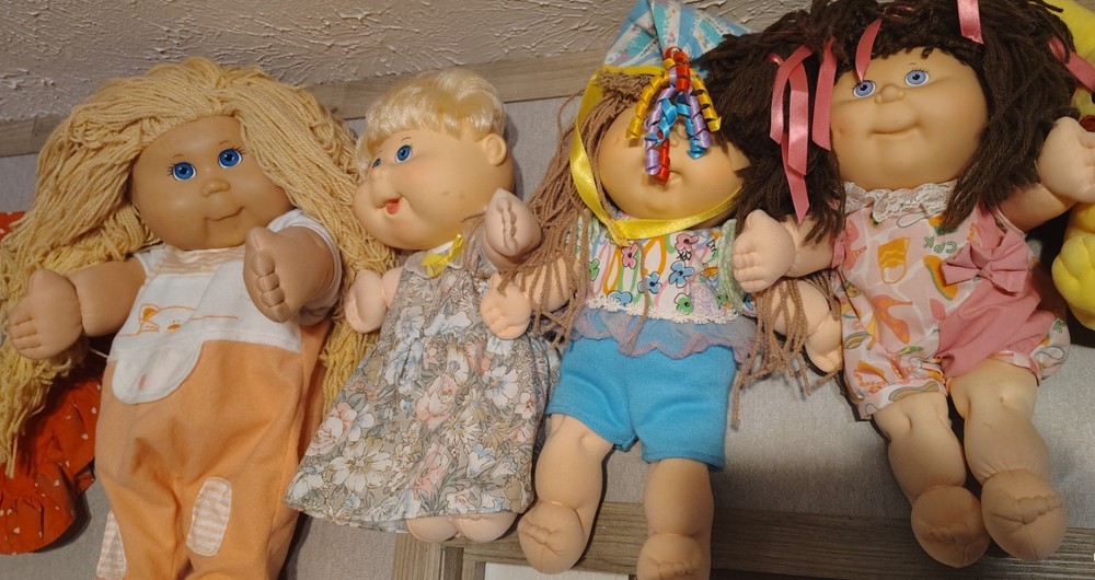 Cabbage Patch Dolls Lot of 4