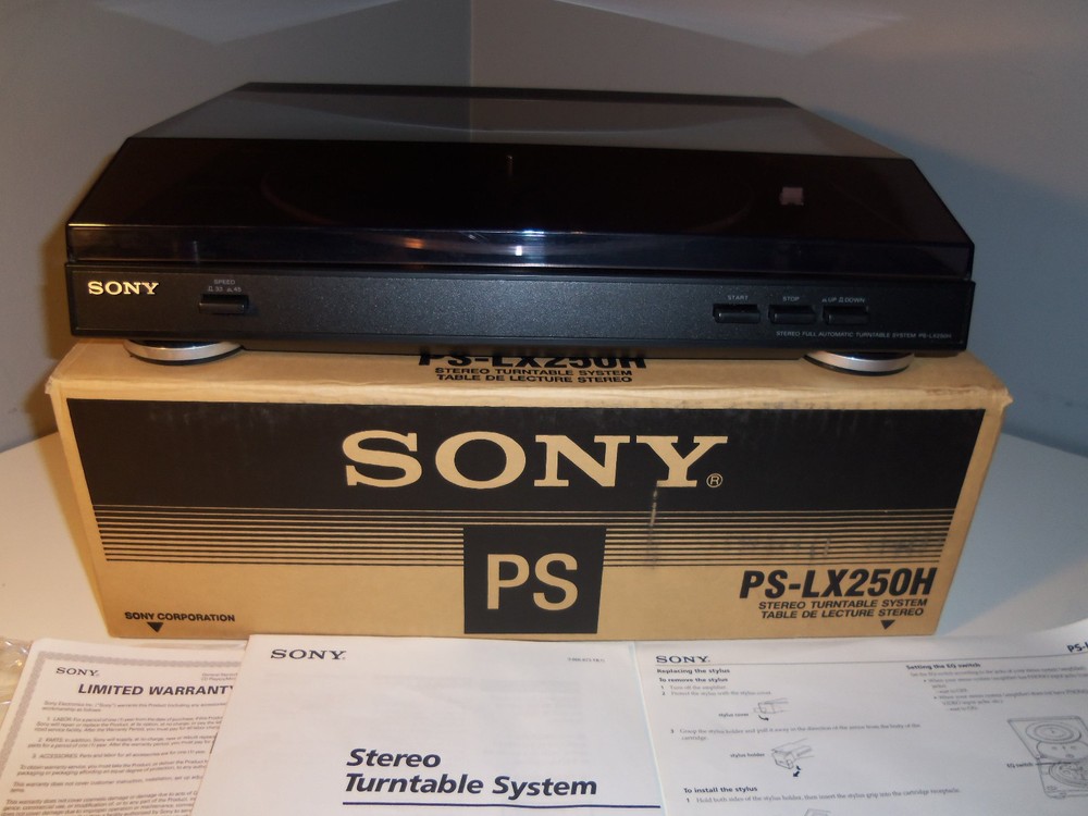 Sony PS-LX250H Automatic Stereo Turntable System Record Player w/ Box (READ)