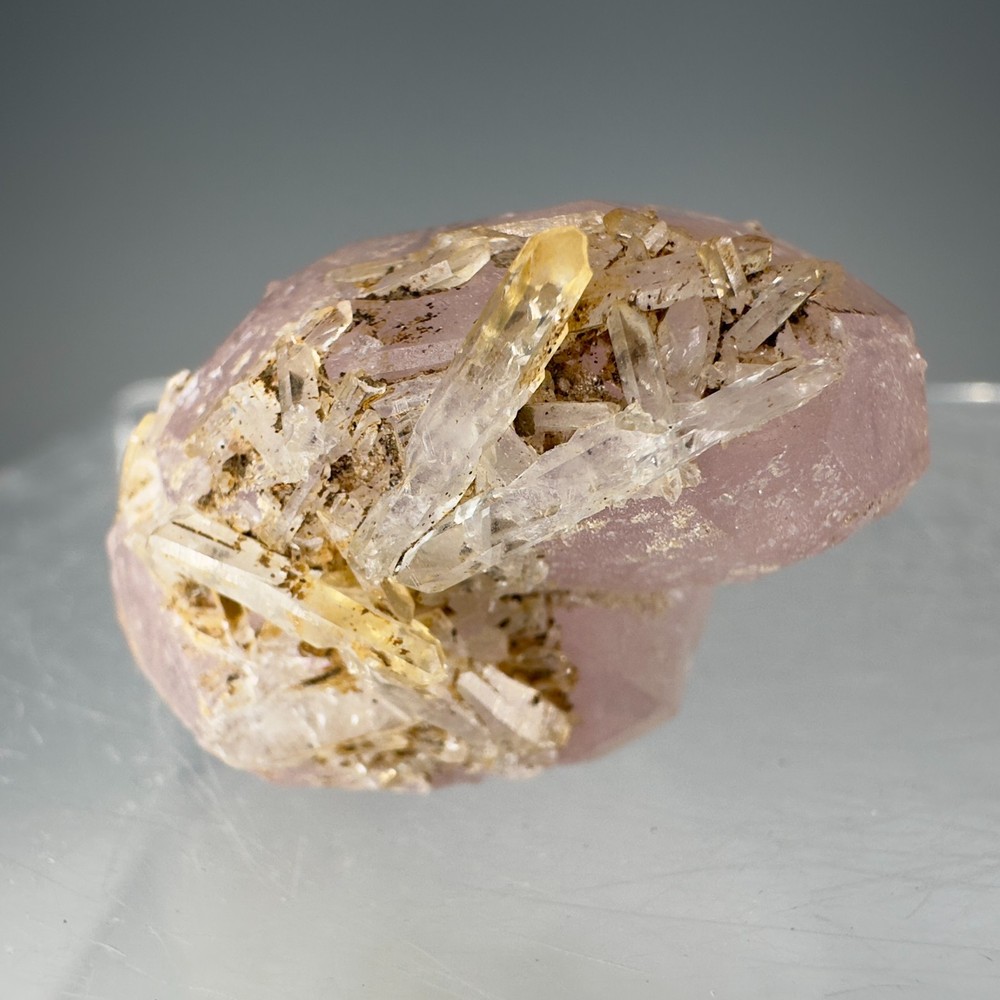 Fluorapatite: Mount Xuebaoding, Songpan Co., Sichuan, China