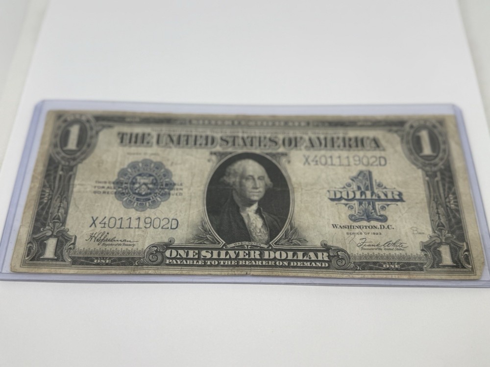 1923 ONE DOLLAR "HORSE BLANKET" SILVER CERTIFICATE LARGE SIZE NOTE