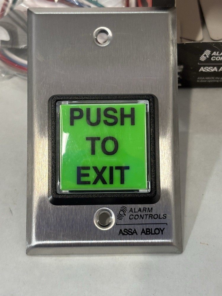 Alarm Controls Assa Abloy TS-2: Push to Exit Button 1.5” Green