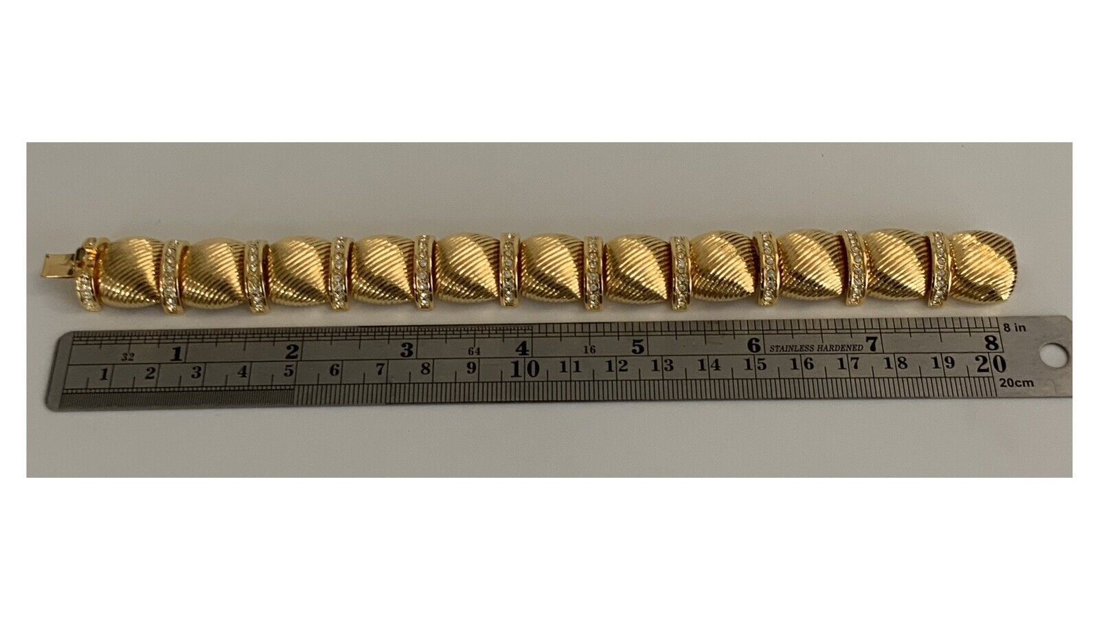 Vtg Joan Rivers Chunky Textured Gold Tone W/Rhinestones Bracelet - Beautiful!