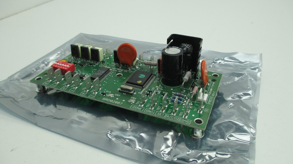 SERVICEFIRST BRD02626 PRINTED CIRCUIT BOARD