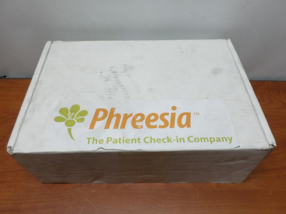 Phreesia PH-WPV4-L1 Patient intake tablet with dock