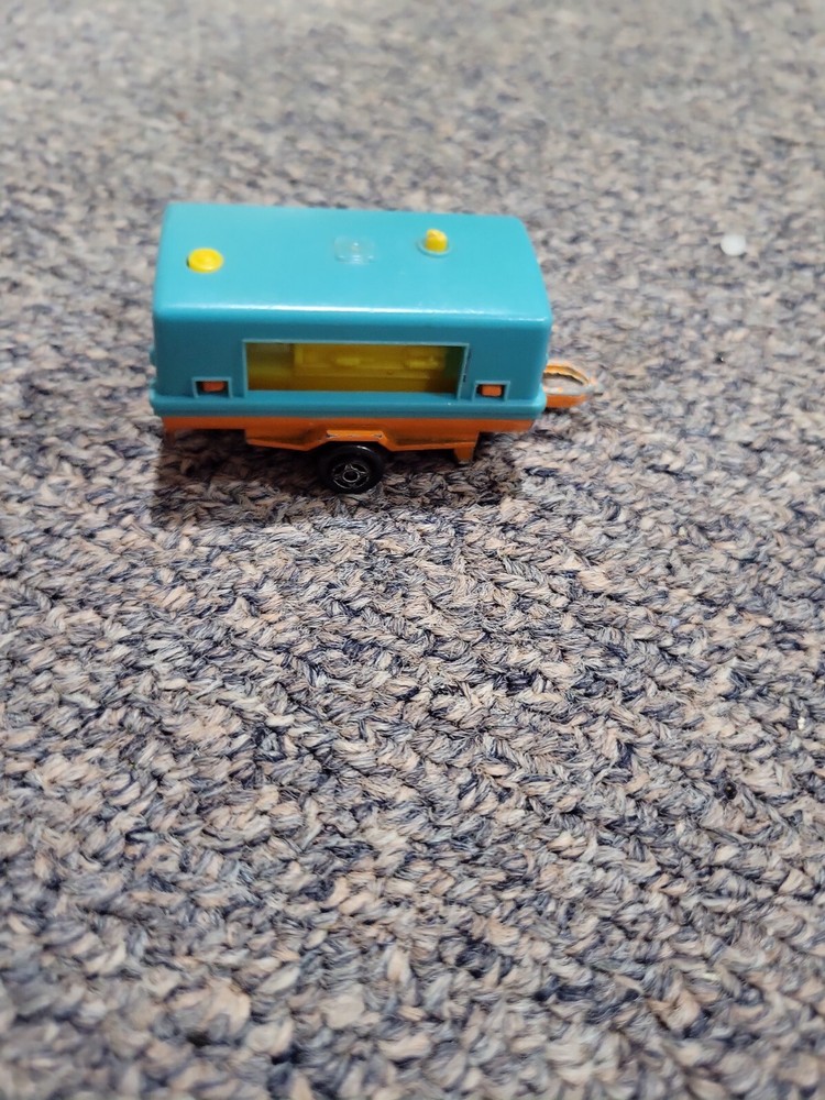 Blue And Orange Compressor Mojorette toy