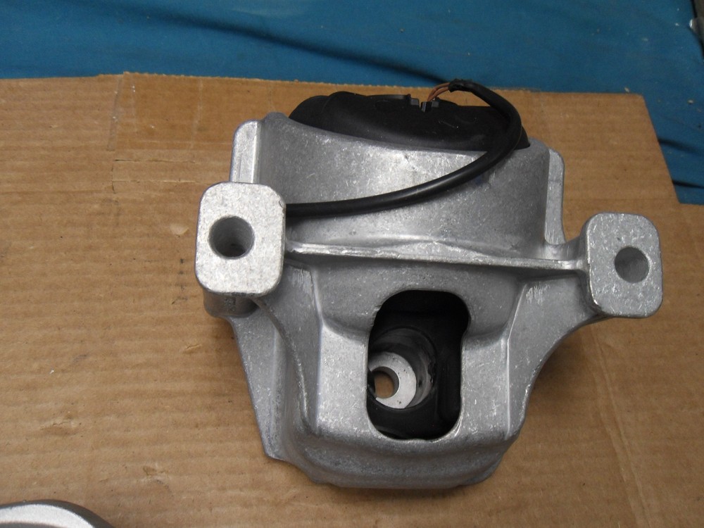 3PCS Engine Motor Trans Mount Set Compatible with Audi A4 2009-2012, A4