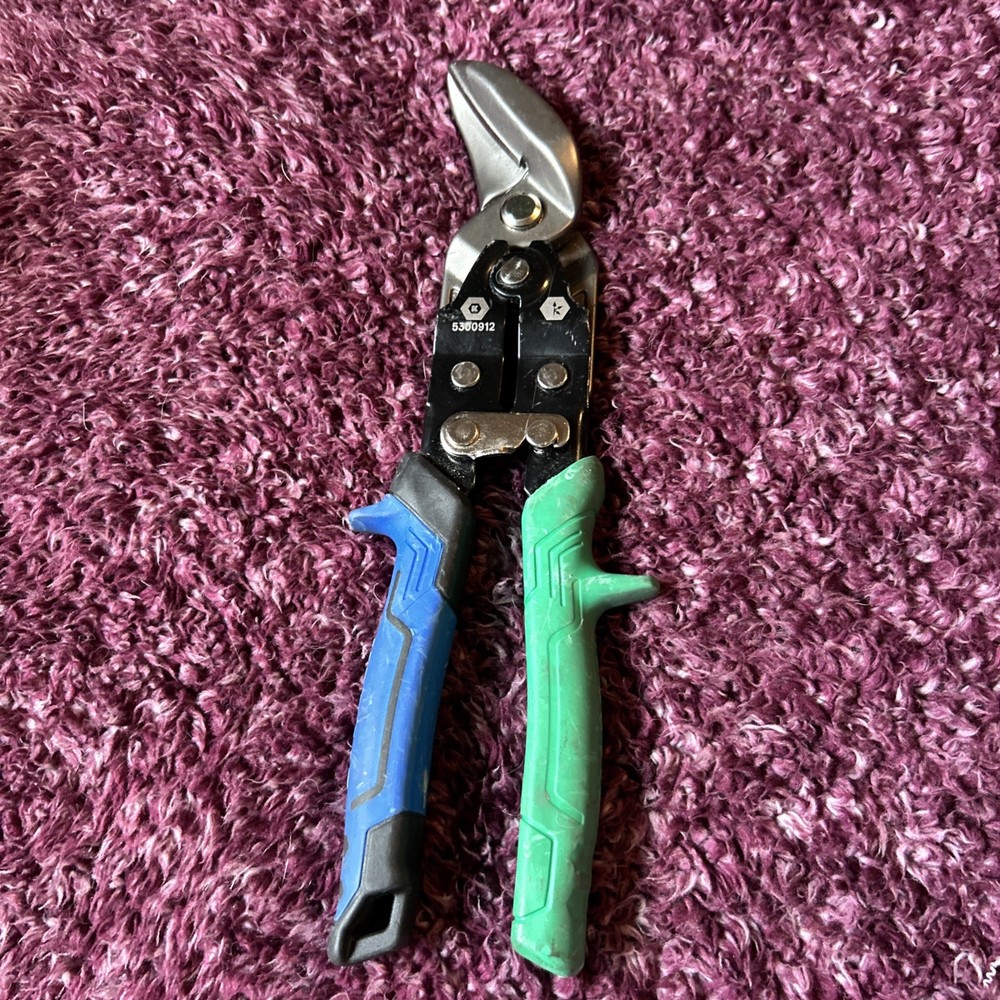 K.balt 5300912 Offset Right Cut Aviation Snips