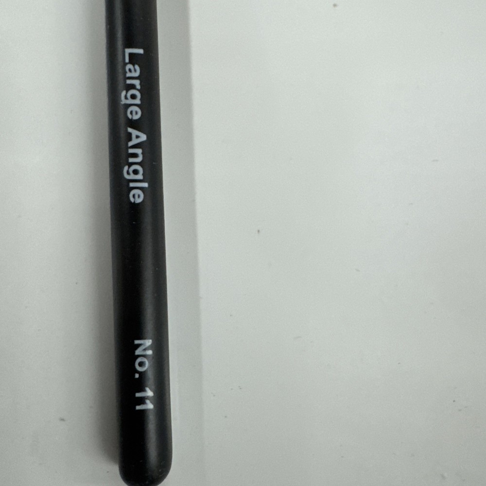 IBEAUTY Large Angled Brush #11