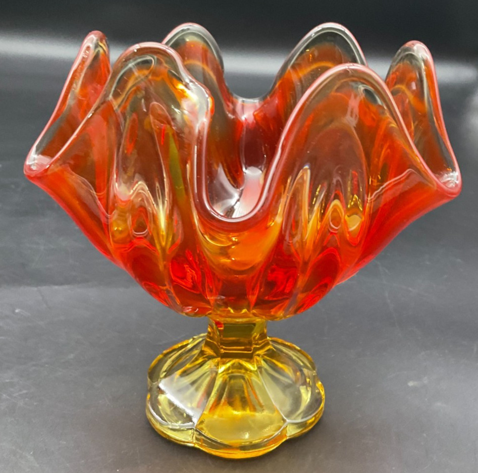 L.E. Smith Persimmon Simplicity Pattern Handkerchief Compote 6"