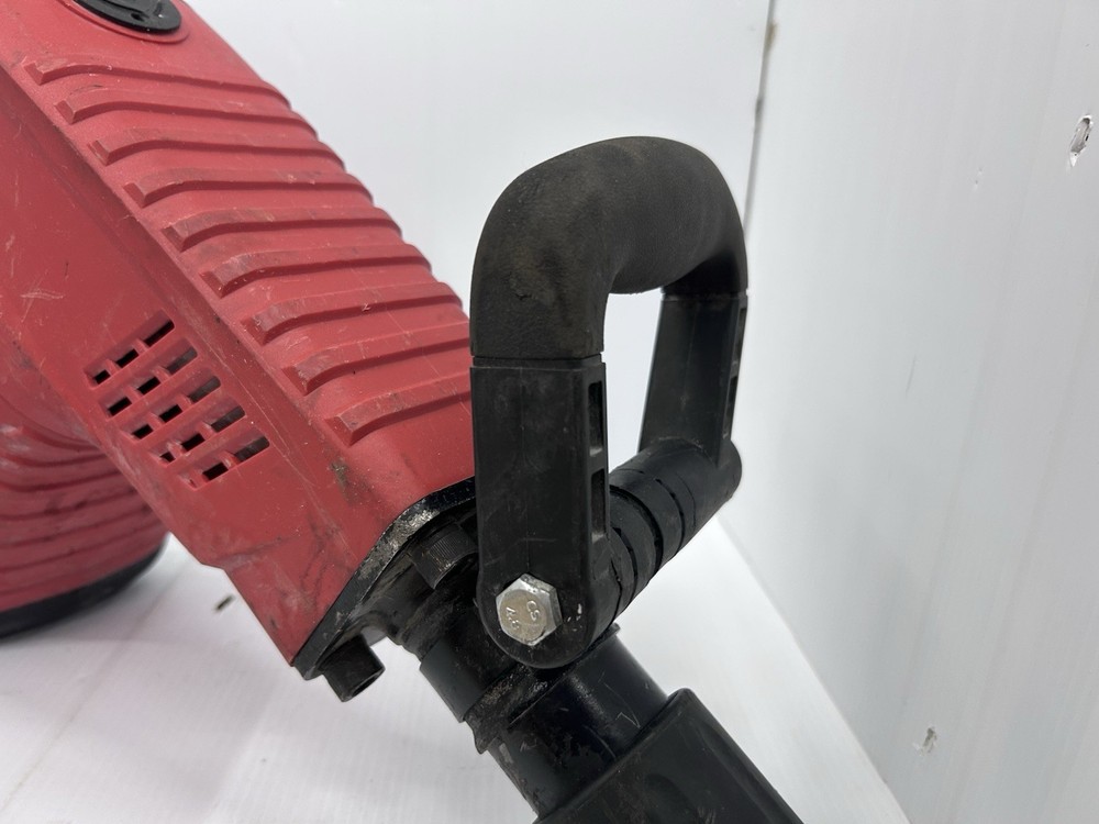 Bauer 1631E-B 12.5A SDS Max Type Pro Demolition Hammer Kit