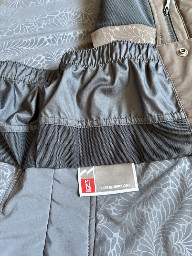 Mountain Force Ski Jacket in Brown Size 38 Medium NWOT