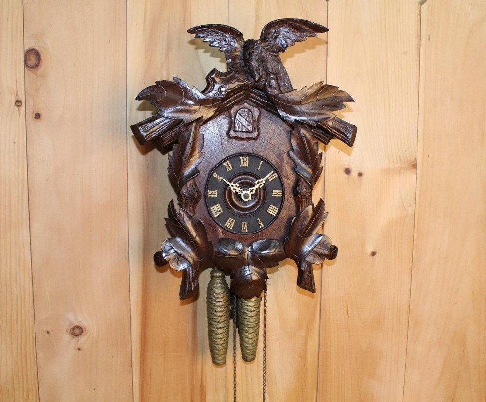 Antique American Cuckoo Clock Co. Cuckoo Clock