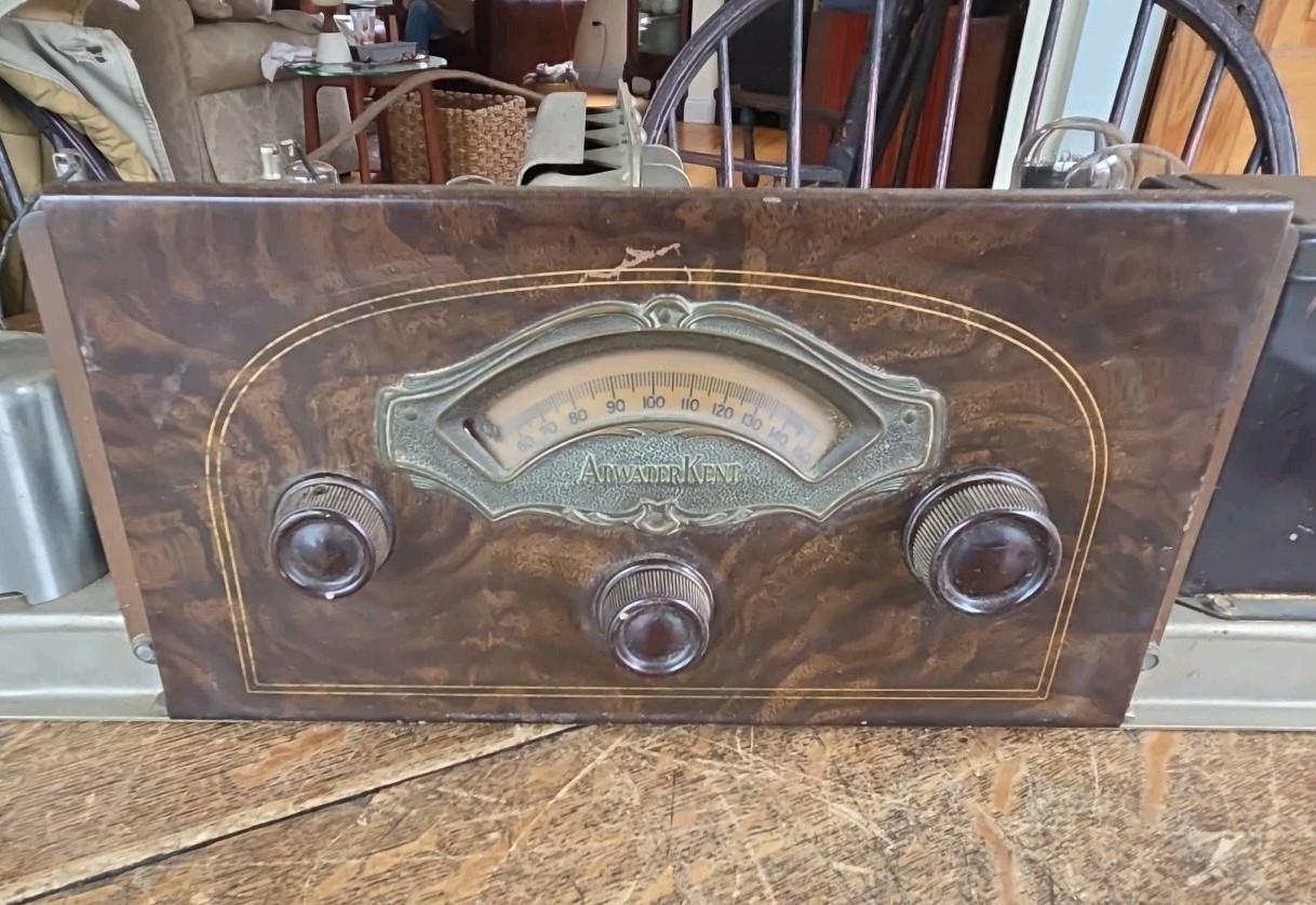 Vintage Atwater Kent Model 89 Tube Radio Chassis Complete With Tubes