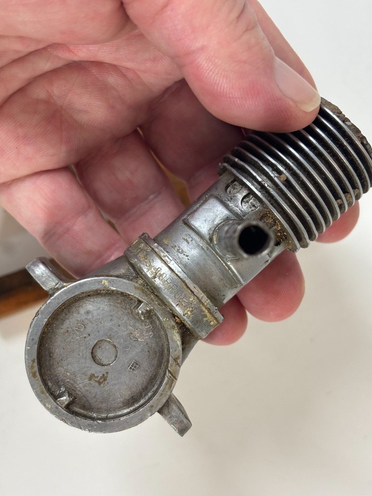 Partial Brown Junior Motors Model D 11083 Model Airplane Engine